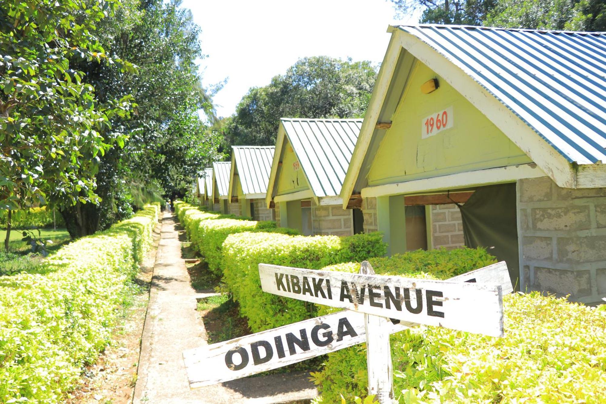 Rhino Tourist Camp Hotel Ololaimutiek Exterior photo